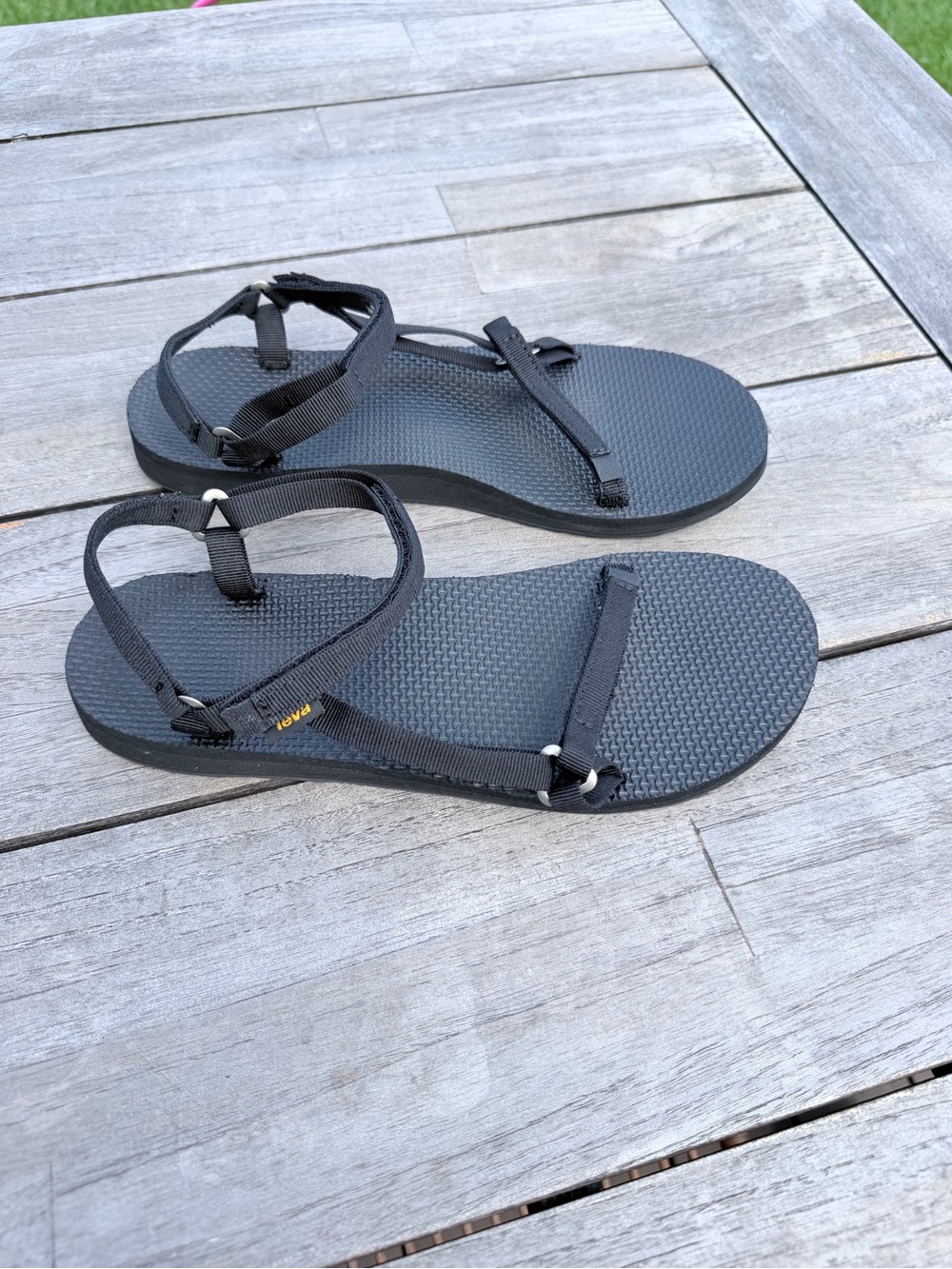 Teva Women's Original Universal Slim Sandals Size 11 Black Hiking Outdoors